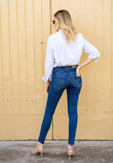 Elwood skinny ankle jean light size 6-8 lifestyle 4