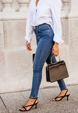 Elwood skinny ankle jean light size 9-11 lifestyle 1