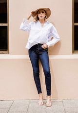 Elwood skinny jean dark size 6 lifestyle