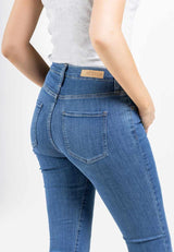 Elwood skinny jean light size 9-11 detail