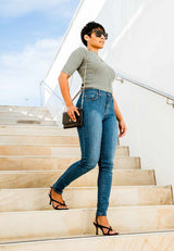 Elwood skinny jean light size 9-11 lifestyle 2